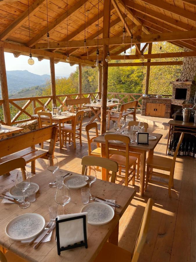 Sadmeli Winery Hotel แอมโบรเลารี ภายนอก รูปภาพ