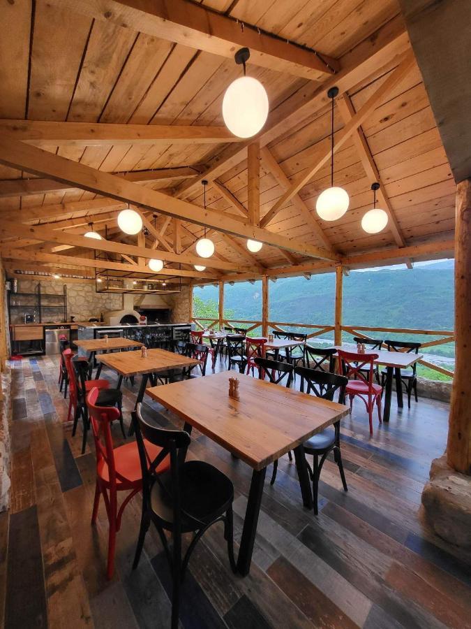 Sadmeli Winery Hotel แอมโบรเลารี ภายนอก รูปภาพ