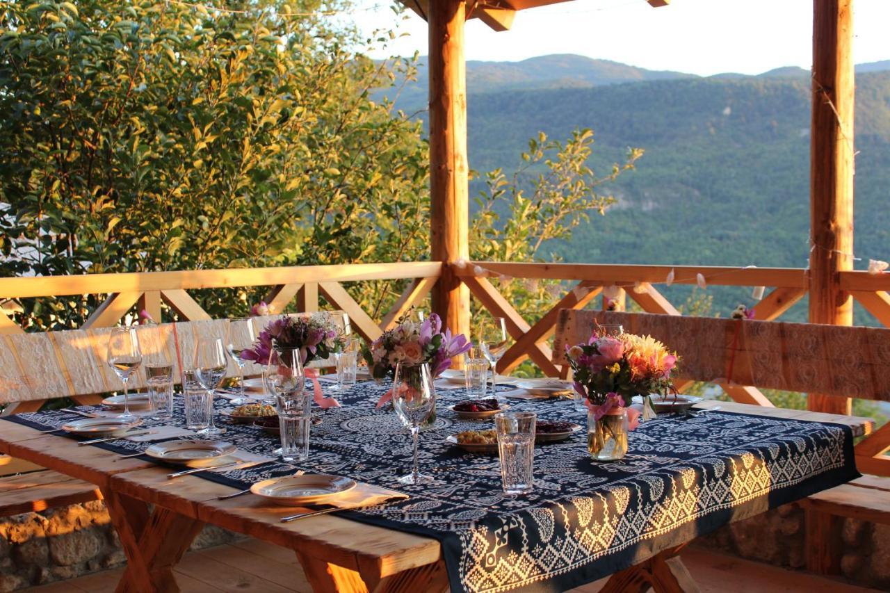 Sadmeli Winery Hotel แอมโบรเลารี ภายนอก รูปภาพ